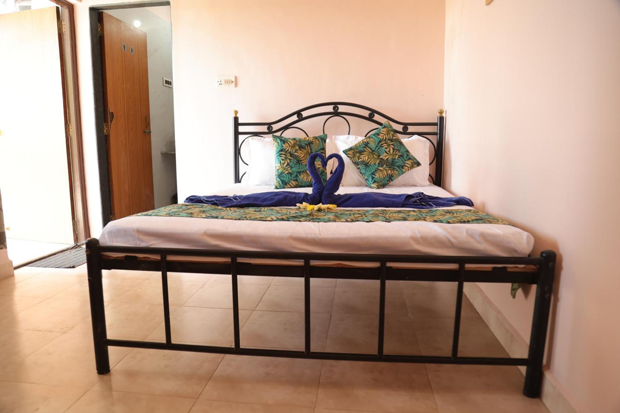 Bbn Serviced Apartment Калангут Экстерьер фото